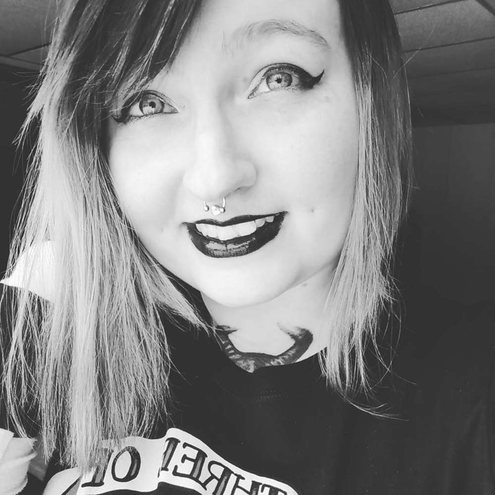 Meet your Posher, Ashley